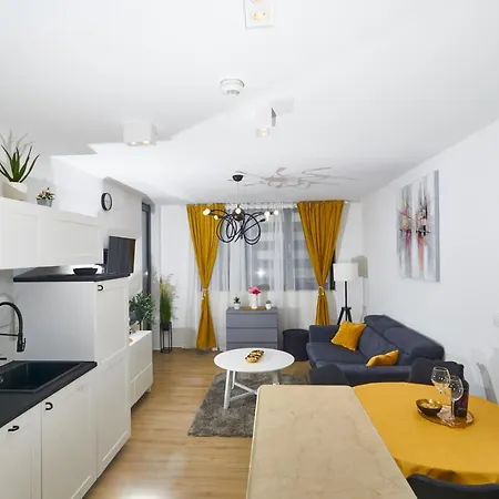 Urban Ivan Apartment *